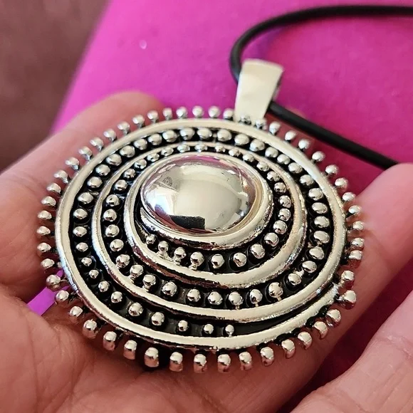 Traditional Beautiful Oxidized Silver Leather  Strap Necklace - Picture 9 of 13